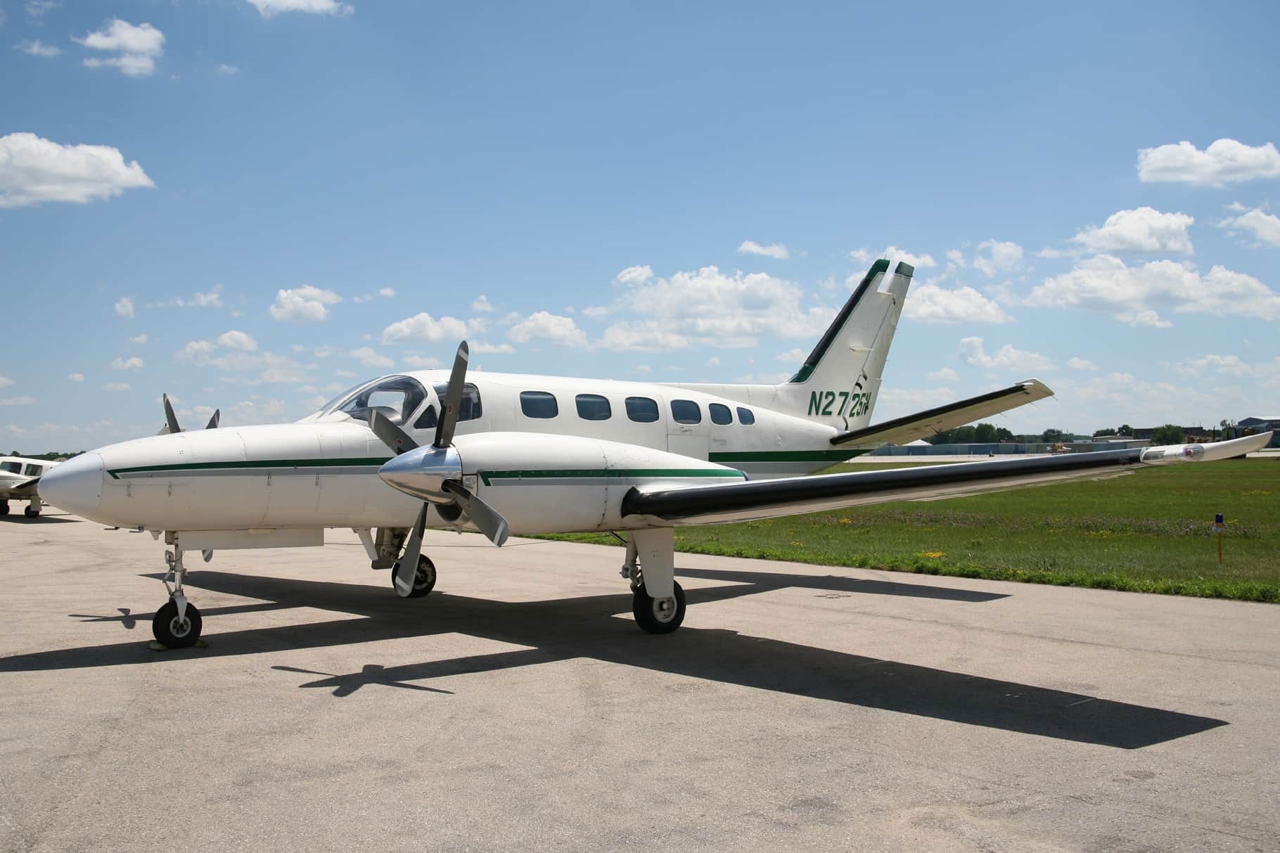 N2725N aircraft